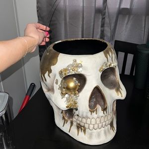 Bethany lowe large skull bucket decoration